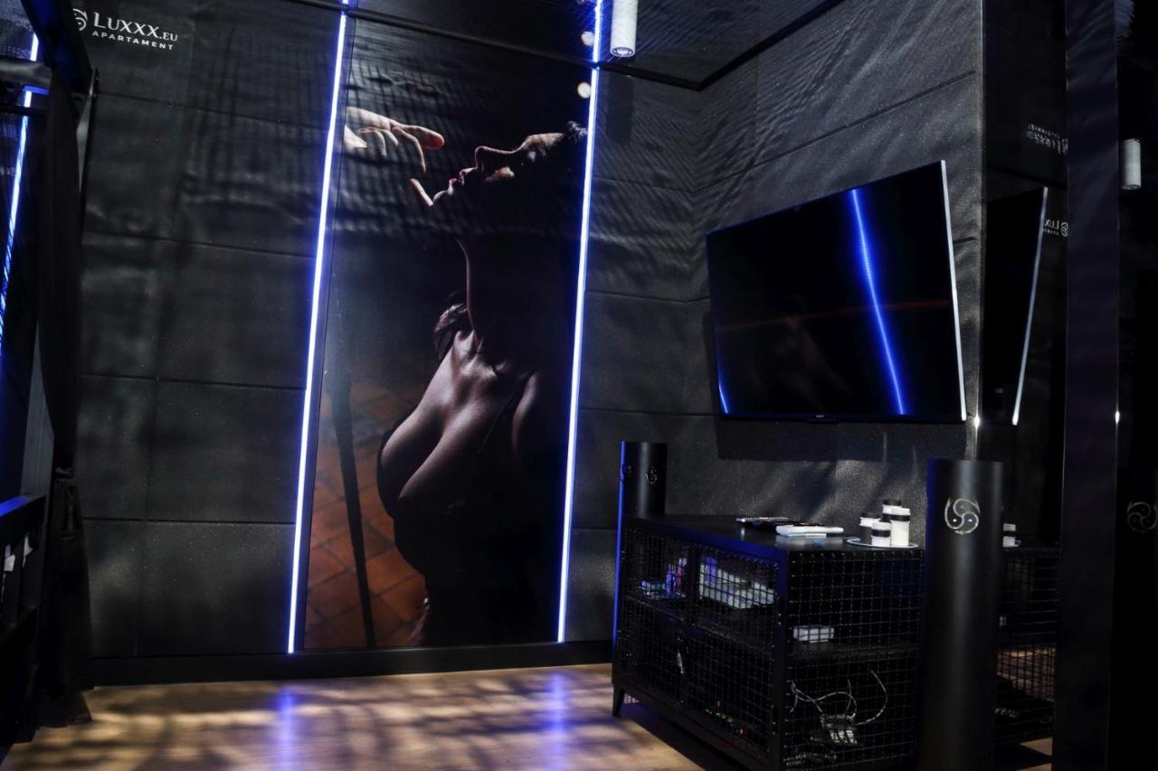 Bdsm Apartament Czestochowa Luxxx - Adults Only - Tylko Dla Doroslych 외부 사진